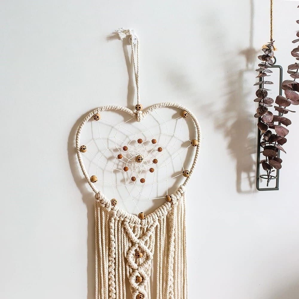 Attrape-Rêves en Cœur Macramé: L'Art de la Sérénité Esprit Macramé