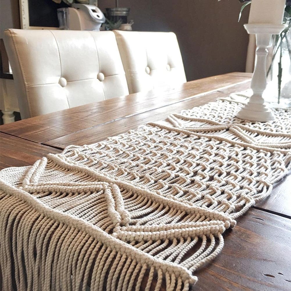 Chemin de Table Bohème en Macramé Élégant Esprit Macramé