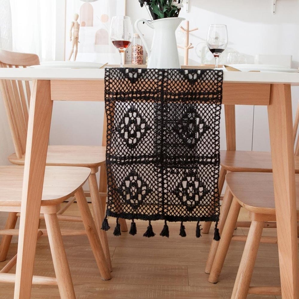 Chemin de Table en Dentelle Macramé Élégance Esprit Macramé