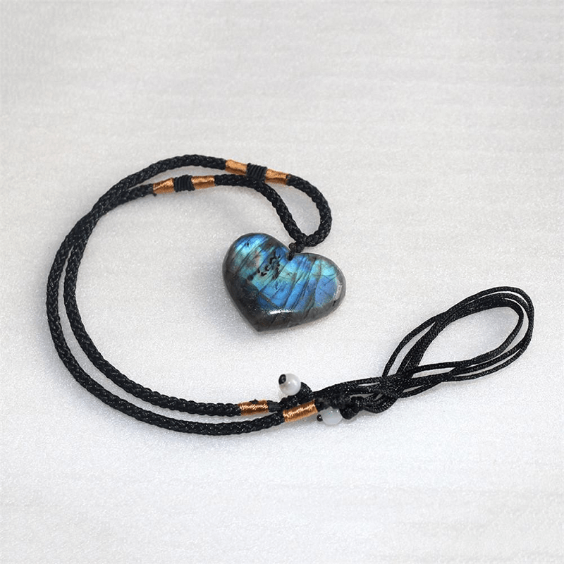 Collier Macramé Éclat de Labradorite Esprit Macramé