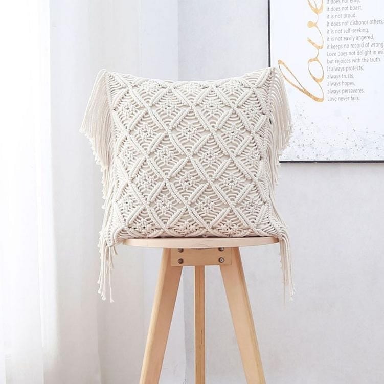 Coussin Bohème en Macramé Blanc Élégance Esprit Macramé