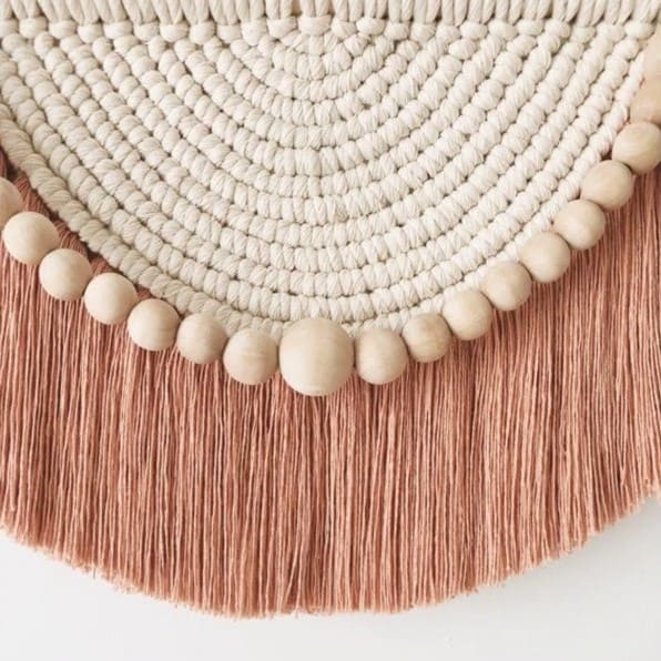 Macramé mural chic avec perles élégantes Esprit Macramé