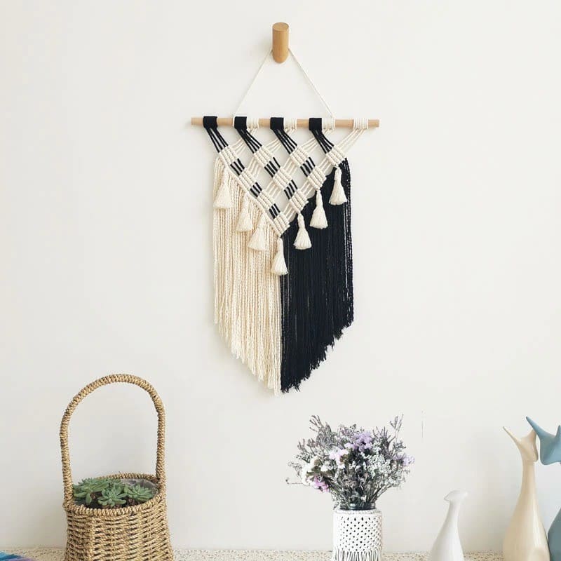 Macramé mural chic en noir et blanc Esprit Macramé