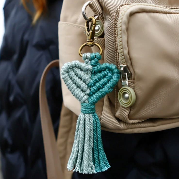 Porte-clé Cœur en Macramé Atelier Créatif Esprit Macramé