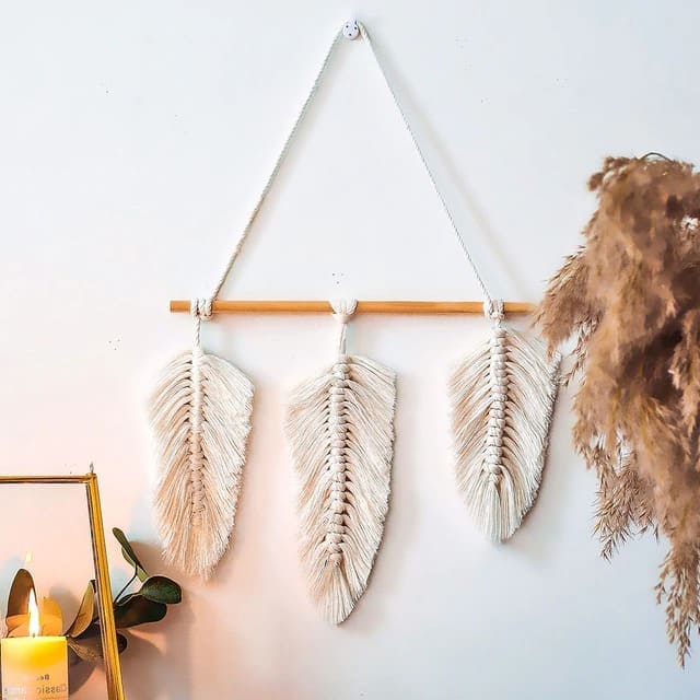 Suspension Plume Macramé Éthérée Esprit Macramé