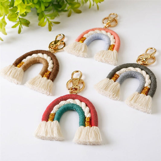 Porte-clé arc-en-ciel en Macramé Créations Éclatantes Esprit Macramé